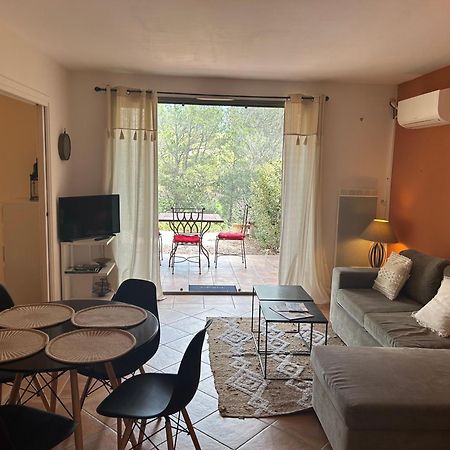 Appartement Golf De Saumane 2 Chambres 2 A 4 Personnes Екстериор снимка